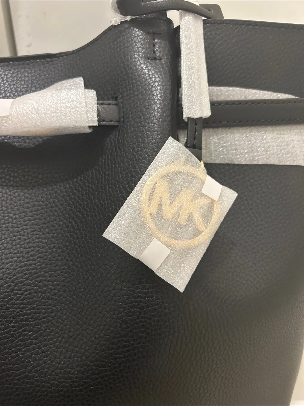 Michael Kors (NWT) Carson Large Pebbled Leather Tote Bag